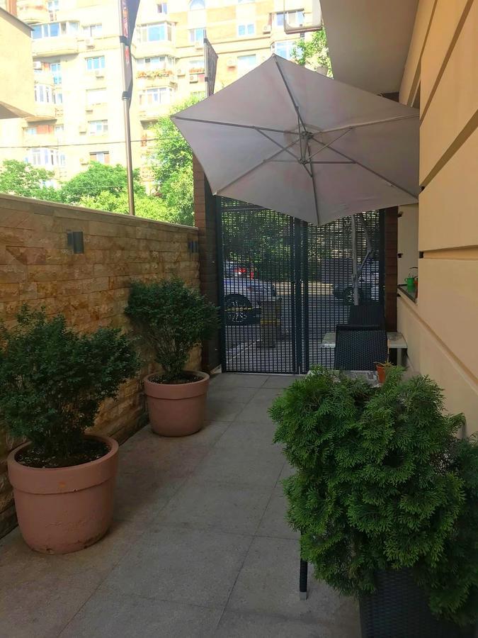 Hotel Dbh Bucarest Exterior foto